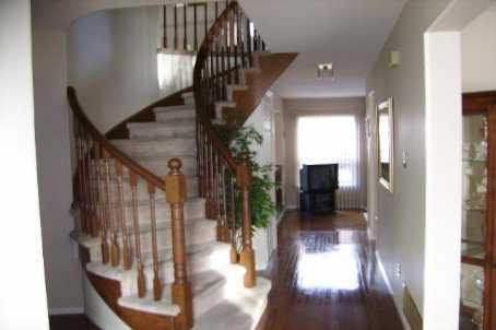 58 Napanee St, House detached with 4 bedrooms, 3 bathrooms and 4 parking in Brampton ON | Image 5