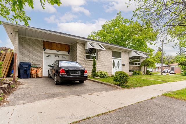 1 Delabra St, House detached with 3 bedrooms, 2 bathrooms and 2 parking in Toronto ON | Image 23
