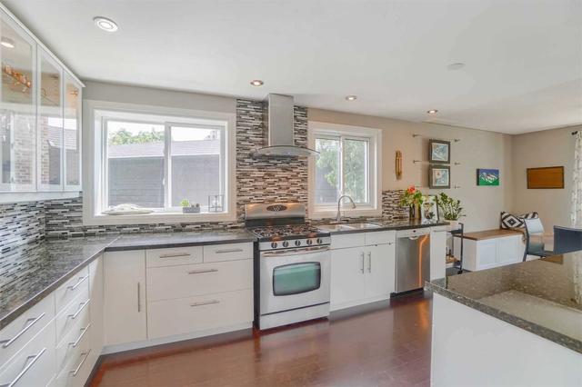 178 Brewer Crt, House detached with 2 bedrooms, 2 bathrooms and 4 parking in Burlington ON | Image 34