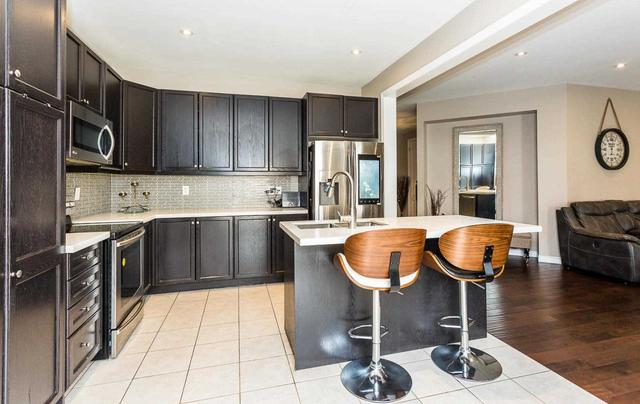 159 Minto Cres, House detached with 4 bedrooms, 4 bathrooms and 4 parking in Milton ON | Image 7