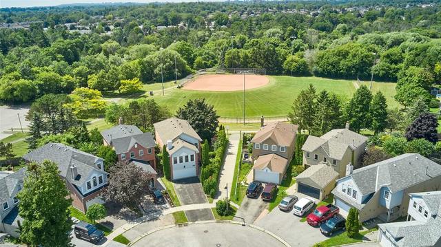 1240 Engel Crt, House detached with 4 bedrooms, 4 bathrooms and 6 parking in Pickering ON | Image 1