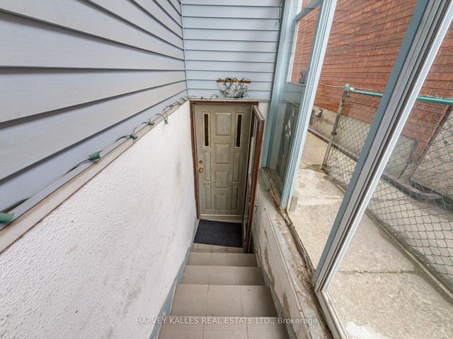 108 Melville Ave, House detached with 4 bedrooms, 4 bathrooms and 2 parking in Toronto ON | Image 24