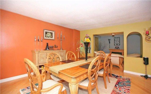 14835 Jane St, House detached with 4 bedrooms, 2 bathrooms and 10 parking in King ON | Image 2