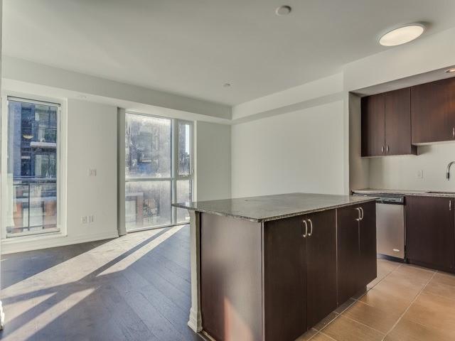th603 - 45 Sousa Mendes St, Townhouse with 2 bedrooms, 2 bathrooms and 1 parking in Toronto ON | Image 3
