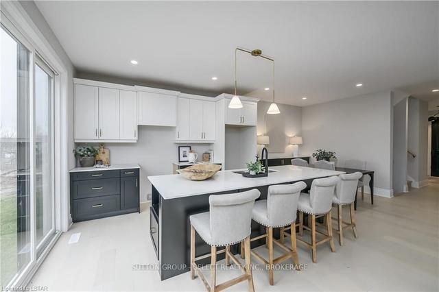 14 - 2835 Sheffield Pl, House detached with 4 bedrooms, 5 bathrooms and 4 parking in London ON | Image 2
