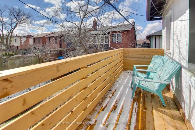173 Maplewood Ave, House semidetached with 2 bedrooms, 2 bathrooms and 1 parking in Toronto ON | Image 19