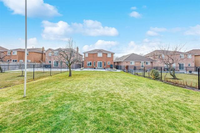 41 Antonia Crt, House detached with 4 bedrooms, 4 bathrooms and 8 parking in Vaughan ON | Image 33