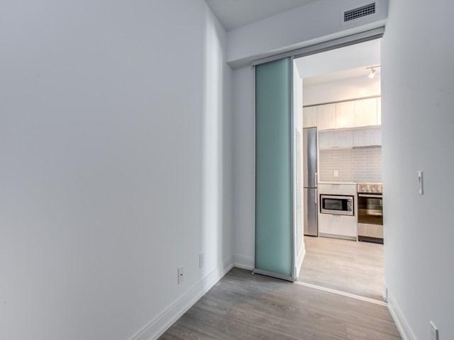 2802 - 181 Dundas St E, Condo with 1 bedrooms, 1 bathrooms and null parking in Toronto ON | Image 17
