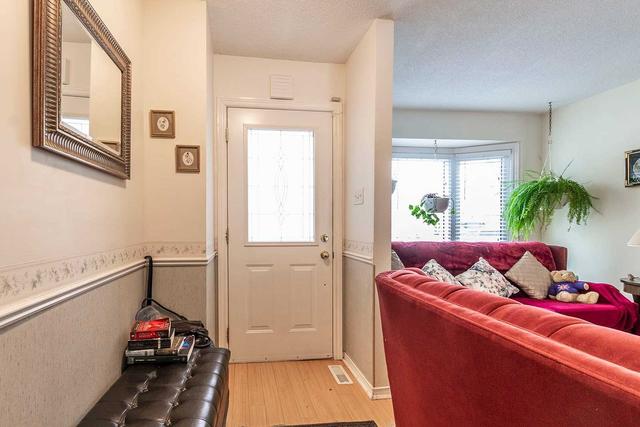 2411 Paula Crt, House detached with 3 bedrooms, 2 bathrooms and 4 parking in Burlington ON | Image 29