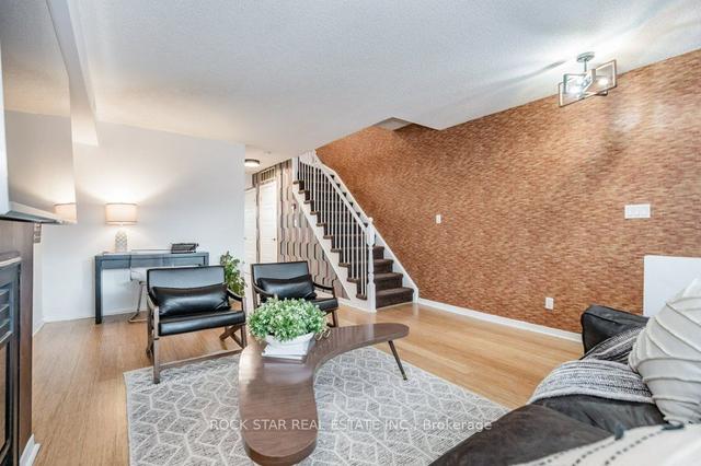 th 10 - 208 Niagara St, Townhouse with 3 bedrooms, 2 bathrooms and 1 parking in Toronto ON | Image 29