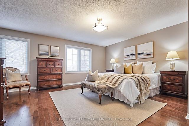 10 Millington Cres, House detached with 3 bedrooms, 3 bathrooms and 3 parking in Ajax ON | Image 7