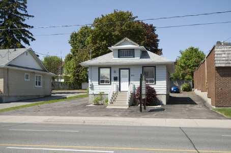 404 Brock St S, House detached with 0 bedrooms, 1 bathrooms and 10 parking in Whitby ON | Image 2