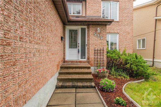 525 Rougemount Crescent, House detached with 3 bedrooms, 3 bathrooms and 5 parking in Ottawa ON | Image 3