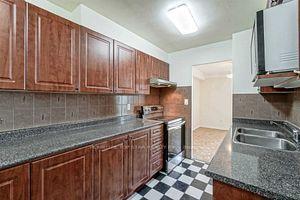 3104 - 3 Massey Sq, Condo with 2 bedrooms, 1 bathrooms and 0 parking in Toronto ON | Image 5