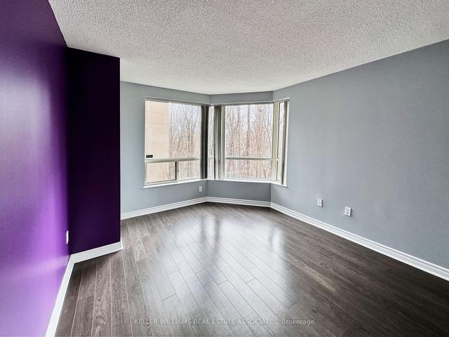 103n - 3 Hickory Tree Rd, Condo with 3 bedrooms, 3 bathrooms and 2 parking in Toronto ON | Image 8