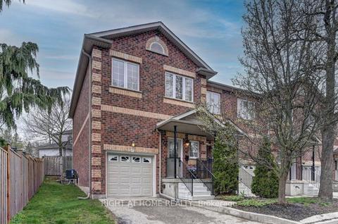 1 - 76 Woolwich St, Townhouse with 3 bedrooms, 3 bathrooms and 2 parking in Kitchener ON | Card Image