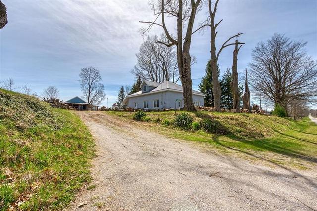 1686 10th Concession Road, House detached with 3 bedrooms, 1 bathrooms and 4 parking in Norfolk County ON | Image 44