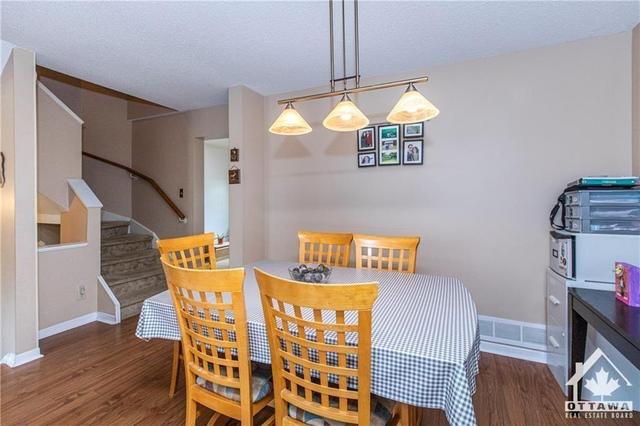 1473 Thurlow Street, Townhouse with 3 bedrooms, 2 bathrooms and 3 parking in Ottawa ON | Image 9