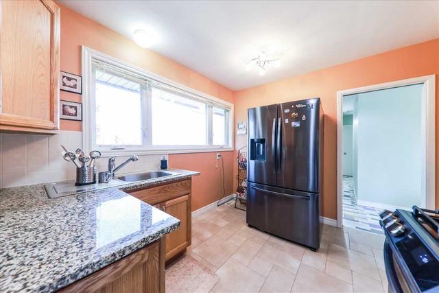 1029 Eagle Dr, House detached with 3 bedrooms, 2 bathrooms and 5 parking in London ON | Image 6