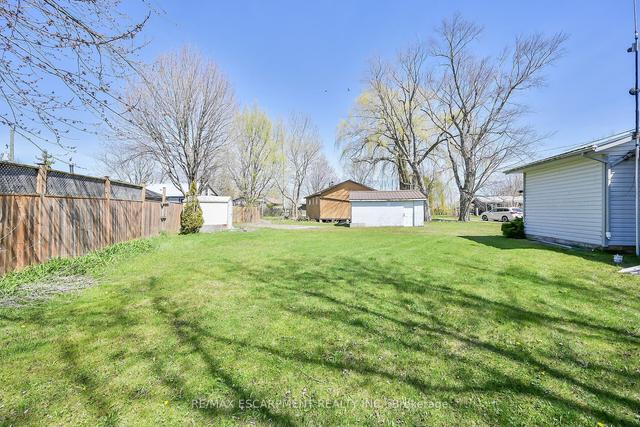 36 Nature Line, House detached with 2 bedrooms, 1 bathrooms and 5 parking in Haldimand County ON | Image 5