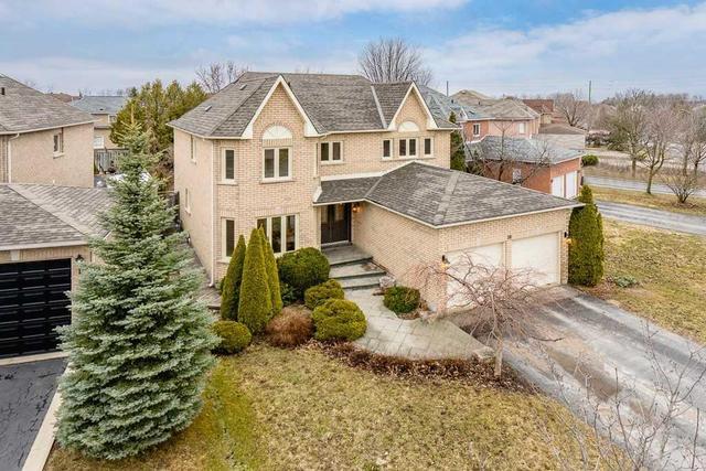 10 Stroud Pl, House detached with 4 bedrooms, 4 bathrooms and 4 parking in Barrie ON | Image 1