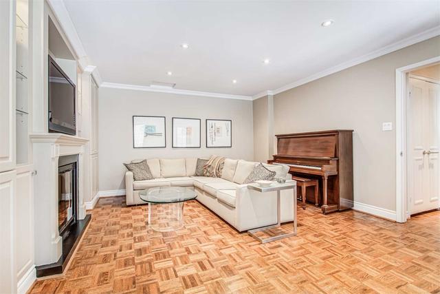 79 Crimson Millway, Townhouse with 3 bedrooms, 3 bathrooms and 2 parking in Toronto ON | Image 11