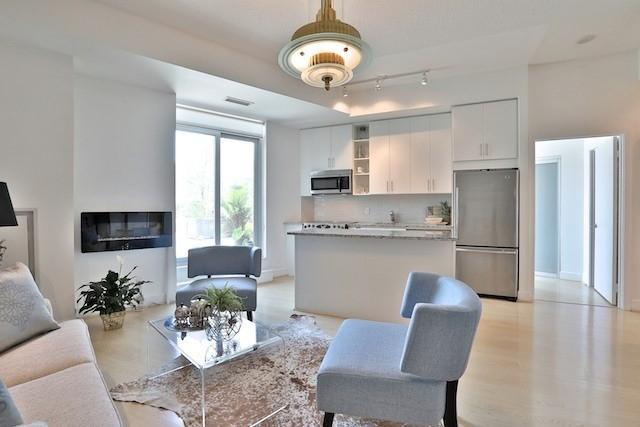 S622 - 112 George St, Condo with 2 bedrooms, 2 bathrooms and 1 parking in Toronto ON | Image 2