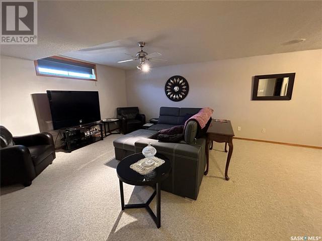 758 Sun Valley Drive, House detached with 5 bedrooms, 3 bathrooms and null parking in Estevan SK | Image 21