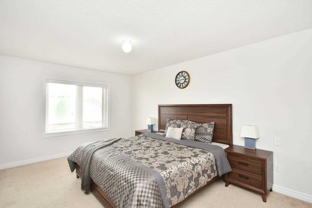 124 Sea Drifter Cres, House attached with 3 bedrooms, 3 bathrooms and 2 parking in Brampton ON | Image 11