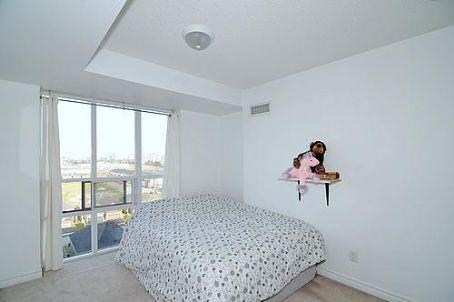 1012 - 8 Mondeo Dr, Condo with 1 bedrooms, 1 bathrooms and 1 parking in Toronto ON | Image 7