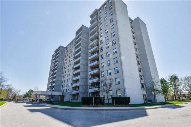 202 - 355 Rathburn Rd E, Condo with 3 bedrooms, 2 bathrooms and 3 parking in Mississauga ON | Image 1