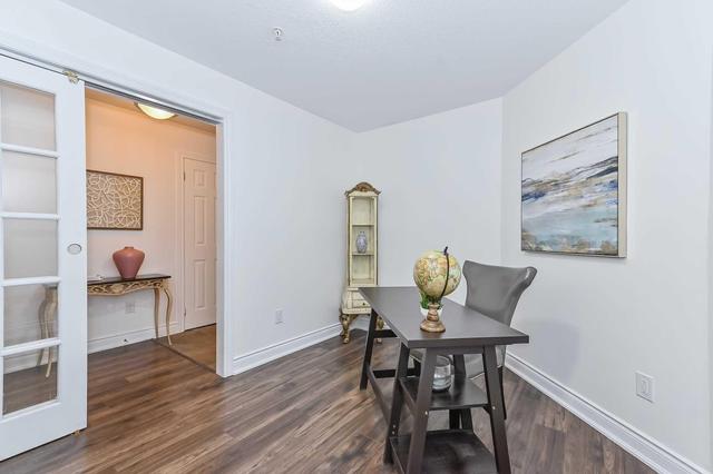 113 - 106 Bard Blvd, Condo with 2 bedrooms, 2 bathrooms and 3 parking in Guelph ON | Image 10