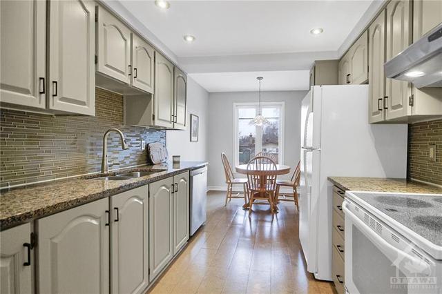 26 Ashburn Drive, House detached with 3 bedrooms, 3 bathrooms and 6 parking in Ottawa ON | Image 13
