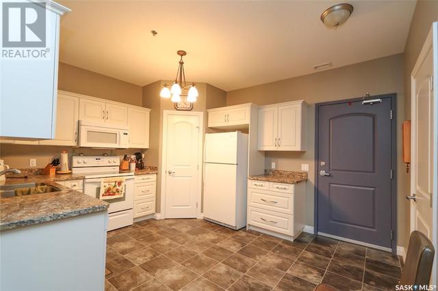 106 - 123 Balmoral Street, Condo with 1 bedrooms, 1 bathrooms and null parking in Yorkton SK | Card Image