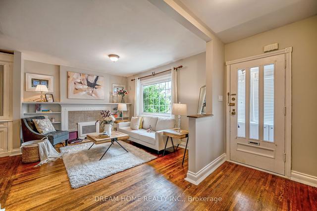 182 Lawrence Ave W, House detached with 2 bedrooms, 2 bathrooms and 1 parking in Toronto ON | Image 32