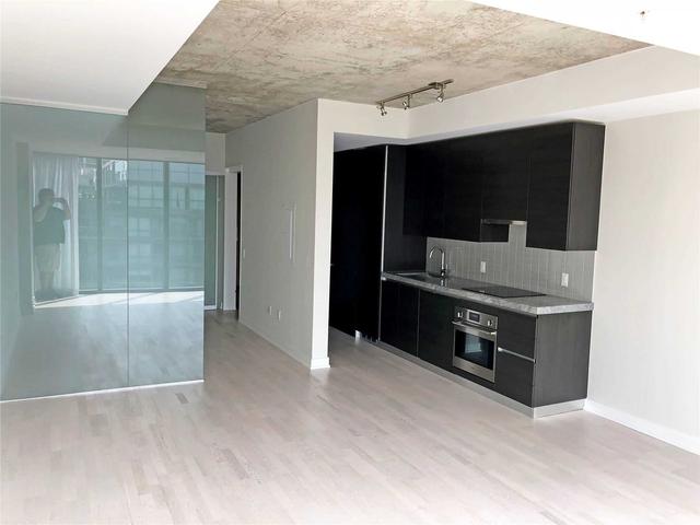 912 - 629 King St W, Condo with 1 bedrooms, 1 bathrooms and 0 parking in Toronto ON | Image 1