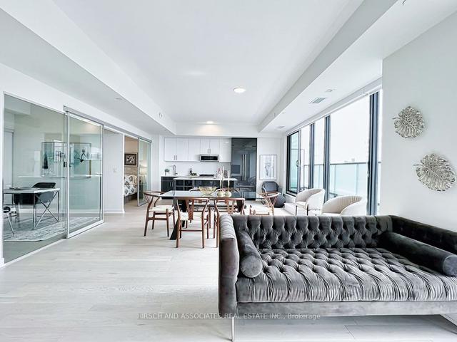 711 - 840 St. Clair Ave W, Condo with 3 bedrooms, 2 bathrooms and 1 parking in Toronto ON | Image 23