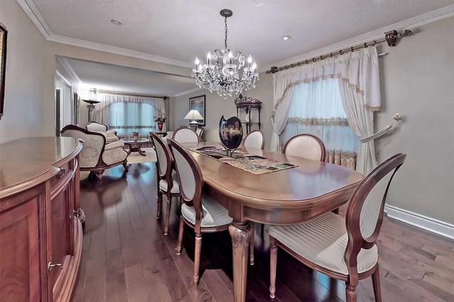 8 Atwood Crt, House detached with 4 bedrooms, 4 bathrooms and 6 parking in Markham ON | Image 5