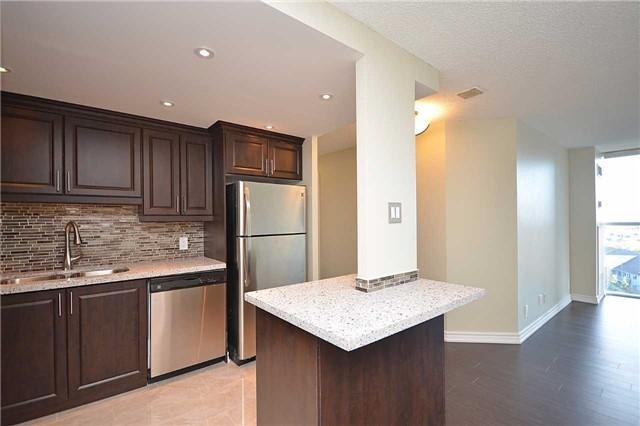 905 - 25 Trailwood Dr, Condo with 2 bedrooms, 2 bathrooms and 1 parking in Mississauga ON | Image 6