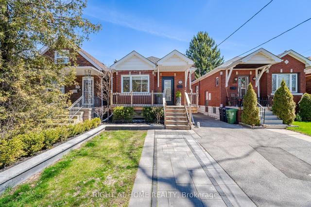 73 Fourth St, House detached with 2 bedrooms, 2 bathrooms and 1 parking in Toronto ON | Image 34