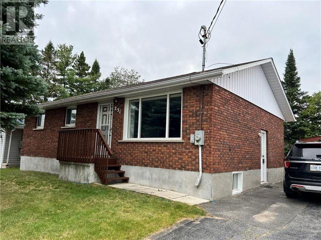 231 Charette, House detached with 3 bedrooms, 2 bathrooms and null parking in Greater Sudbury ON | Image 18