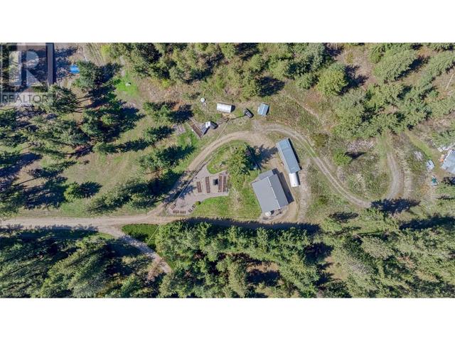 4372 Macdonald Road, House detached with 3 bedrooms, 2 bathrooms and null parking in Spallumcheen BC | Image 14