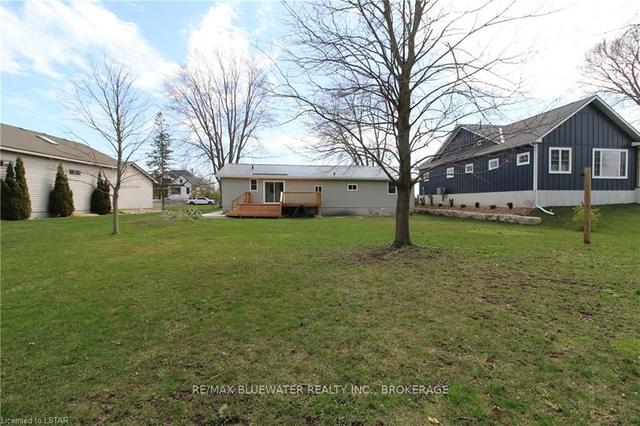 8328 Burwell Rd, House detached with 3 bedrooms, 2 bathrooms and 5 parking in Lambton Shores ON | Image 31