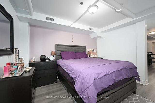 100 - 78 St Patrick St, Townhouse with 1 bedrooms, 1 bathrooms and 0 parking in Toronto ON | Image 16