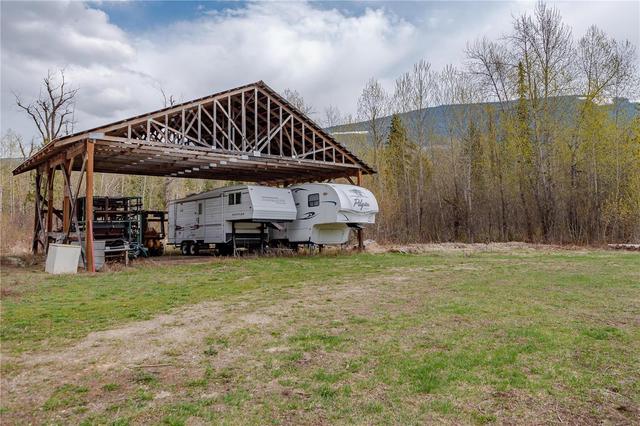 3600 Erickson Road, House detached with 3 bedrooms, 3 bathrooms and 13 parking in Columbia Shuswap E BC | Image 42
