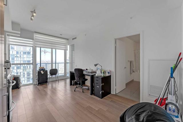 3812 - 290 Adelaide St W, Condo with 1 bedrooms, 1 bathrooms and 0 parking in Toronto ON | Image 12