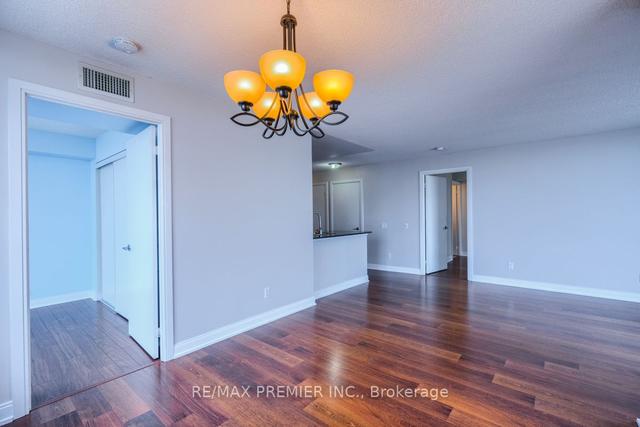 2433 - 35 Viking Lane, Condo with 2 bedrooms, 2 bathrooms and 1 parking in Toronto ON | Image 11