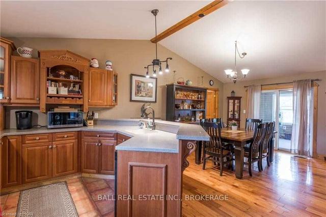 2115 County Road 620 Rd, House detached with 3 bedrooms, 2 bathrooms and 26 parking in North Kawartha ON | Image 33