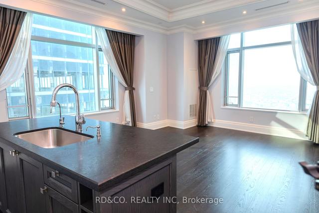 5202 - 311 Bay St, Condo with 2 bedrooms, 3 bathrooms and 1 parking in Toronto ON | Image 7