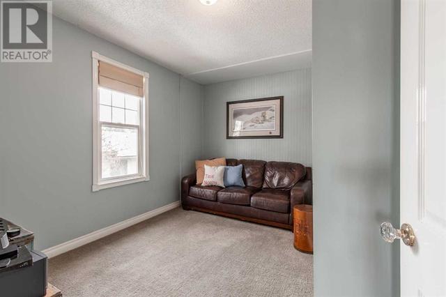 1310 7 Avenue S, House detached with 4 bedrooms, 2 bathrooms and 4 parking in Lethbridge AB | Image 27
